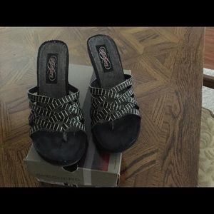 Skechers wedge sandals size 6